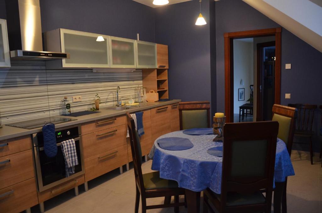 Classic Car Museum Apartment Riga Room photo